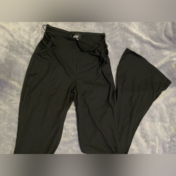 ribbed flare leggings with side cutouts - Picture 1 of 4